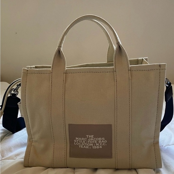 Marc Jacobs The Tote Bag - Picture 1 of 6